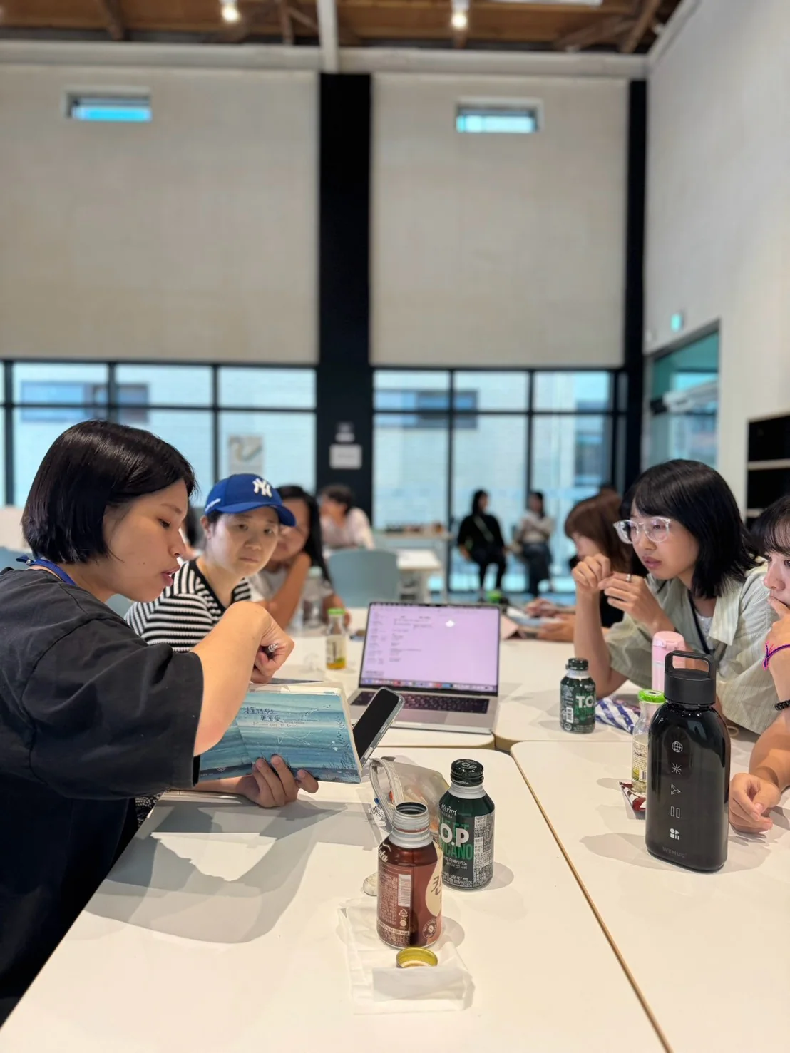 통역과 함께 이어진 의견